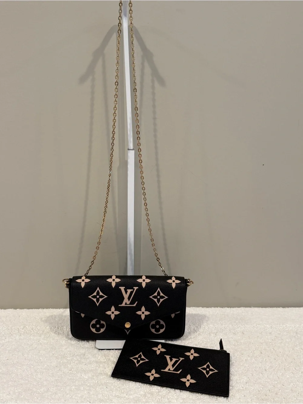 Louis Vuitton Pochette Félicie Bicolor Monogram Empreinte Black/Beige Crossbody
